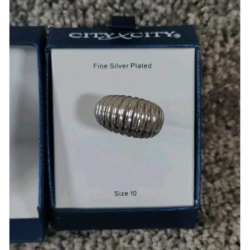 City X City Ring Fine Silver Plated Size 10